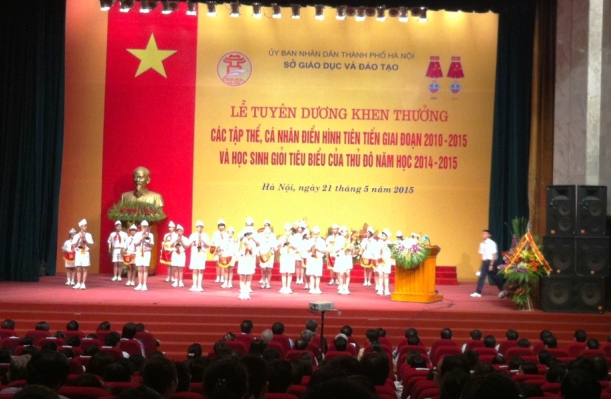 Hà Nội tuyên dương 1 200 giáo viên, học sinh điển hình tiên tiến